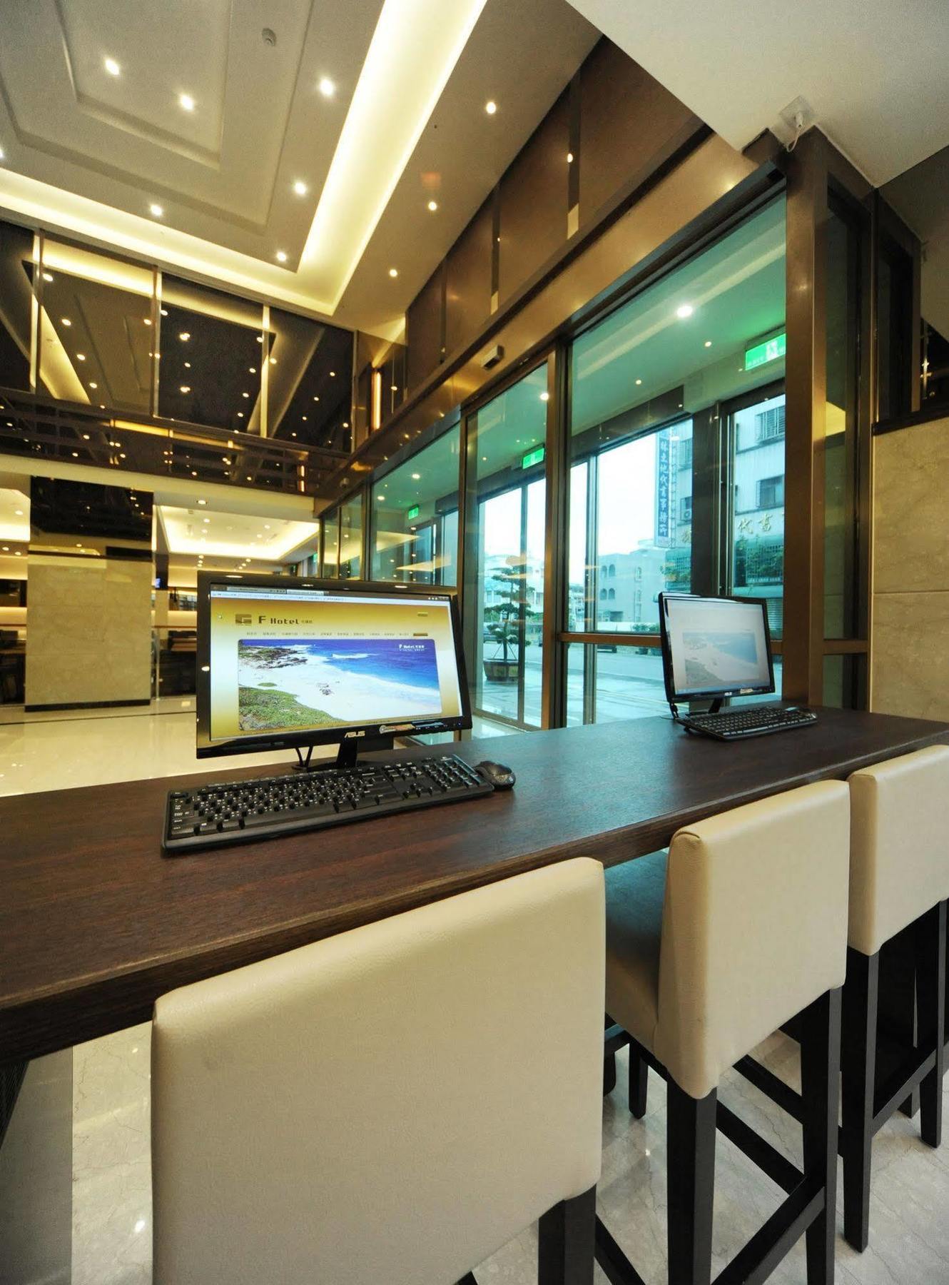 F Hotel - Hualien Zewnętrze zdjęcie