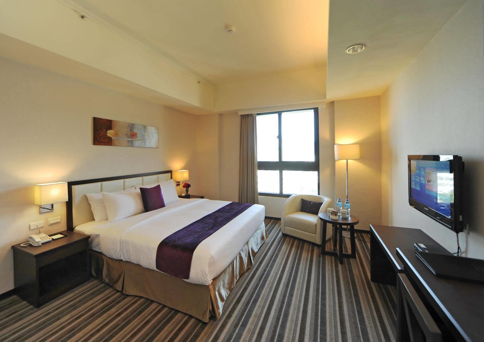 F Hotel - Hualien Zewnętrze zdjęcie