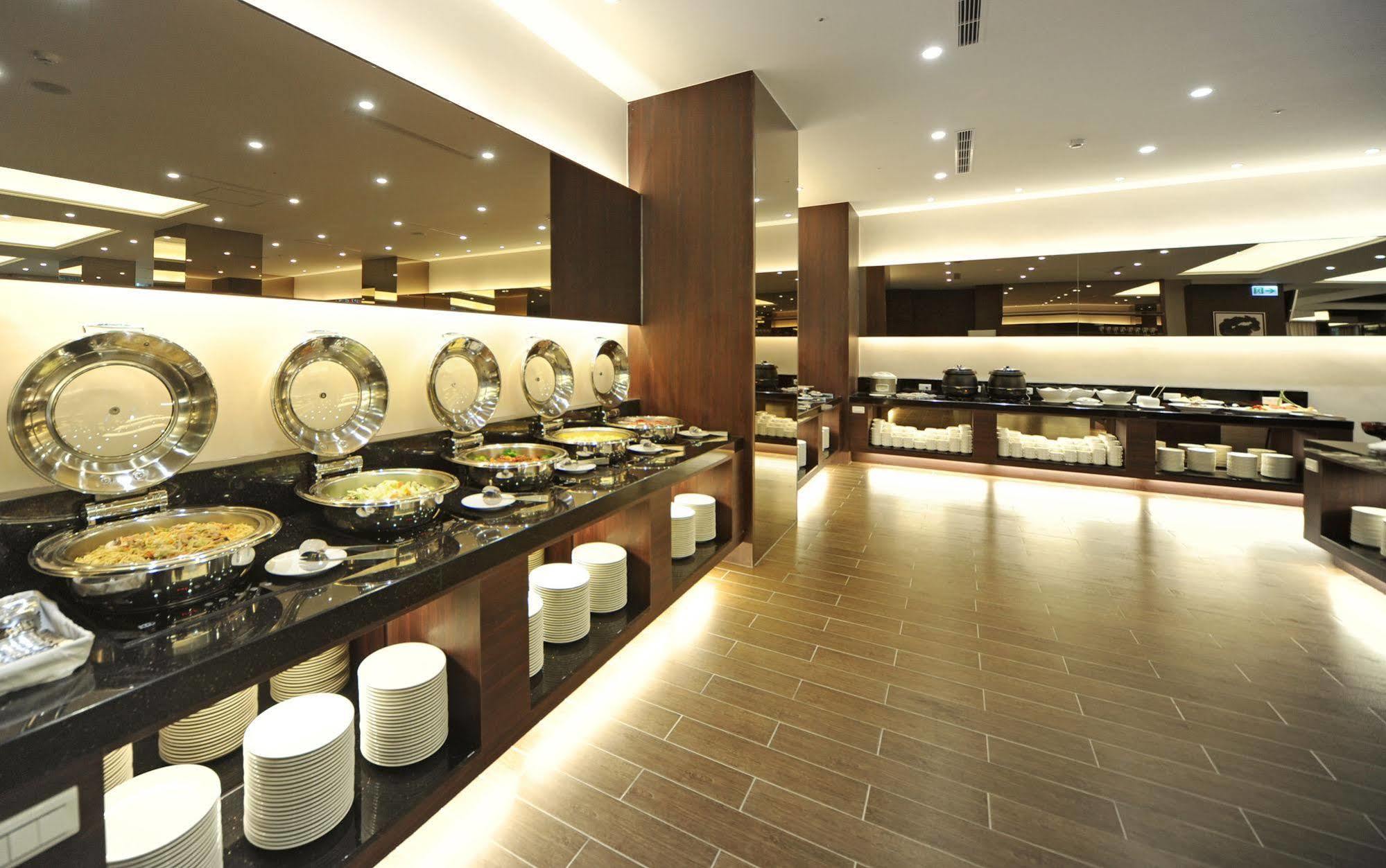 F Hotel - Hualien Zewnętrze zdjęcie